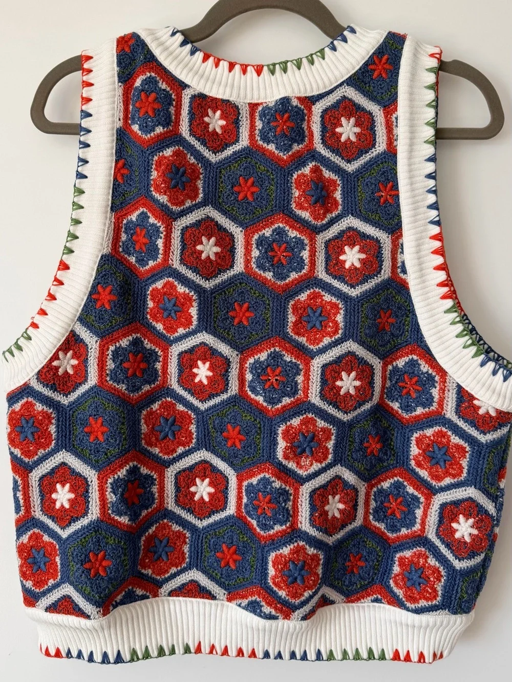 FARM RIO CROCHET VEST - Picture 7 of 11
